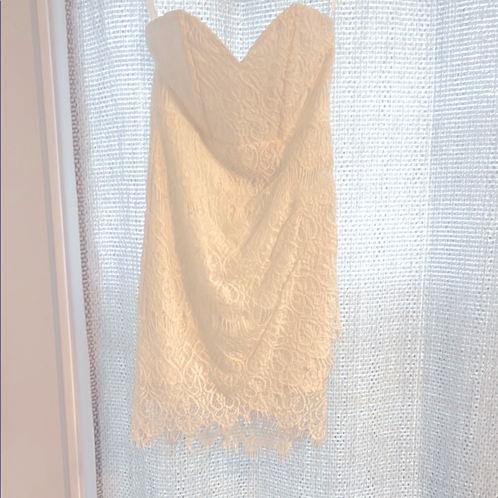 Elegant Cream Lace Dress